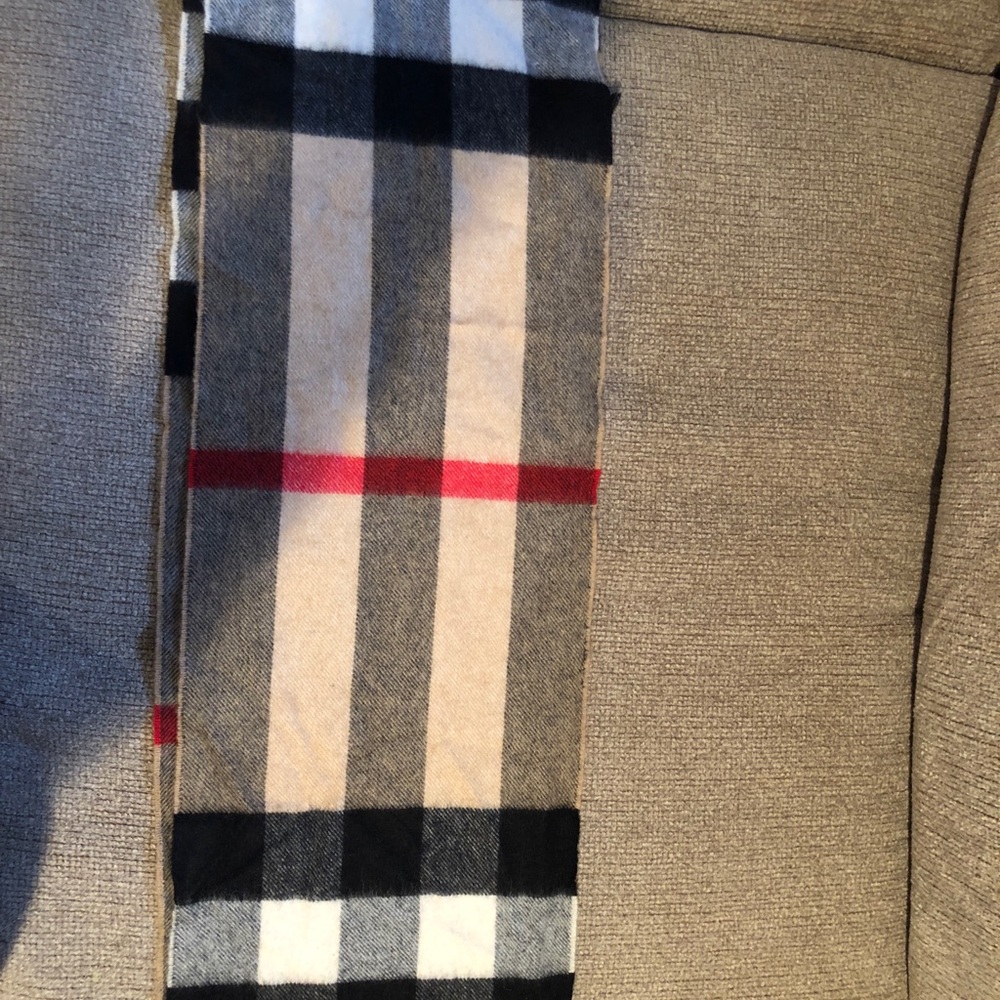 Burberry scarf